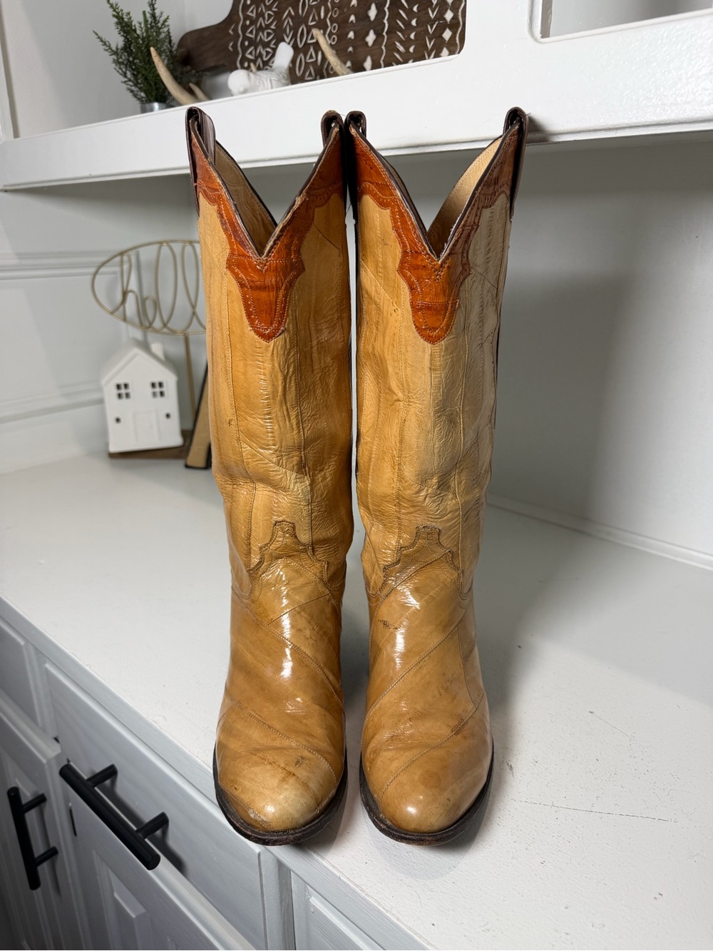 Vintage Justin Eel Skin Cowboy Boots Women's 6B Made in USA Tan Exotic Leather - Picture 2 of 10
